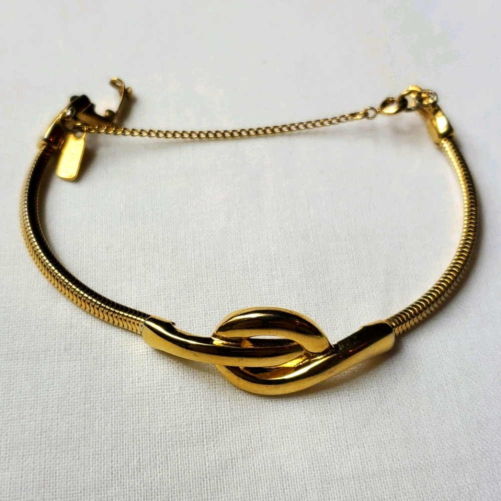 Monet costume jewelry gold bracelet